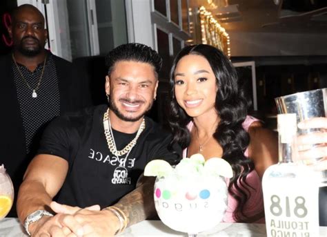 is pauly d still in a relationship|Pauly Ds Girlfriend 2024: Is He Still in a Relationship。